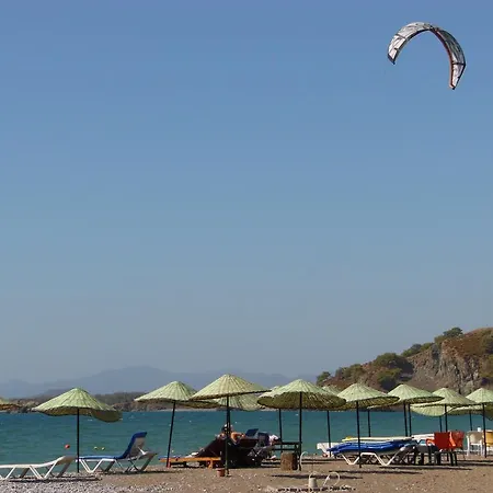 Oasis Lettings Calis Vila *